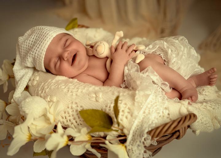 Newborn fotograaf Oudenbosch - babyfotografie Noord-Brabant